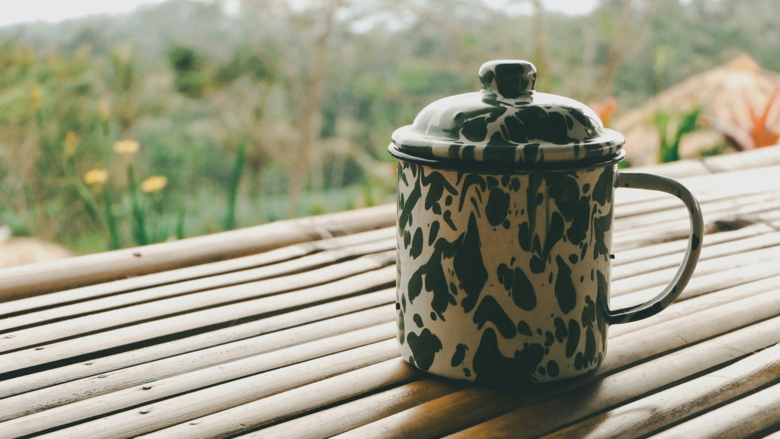 Jars & Teapots